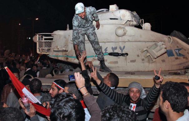 Las Fuerzas Armadas egipcias dicen que "no hay alternativa a la legitimidad del pueblo"