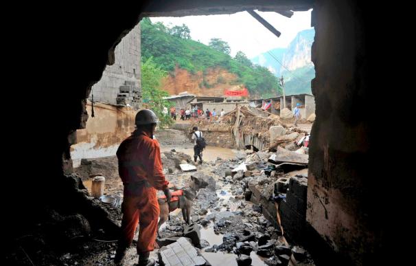 Más de un millar de muertos y desaparecidos por las inundaciones en China