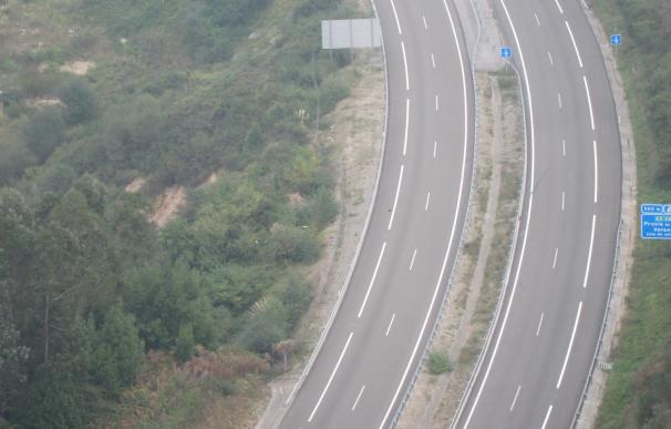 Las carreteras asturianas registran 21 heridos, uno de ellos grave, en el puente de Semana Santa