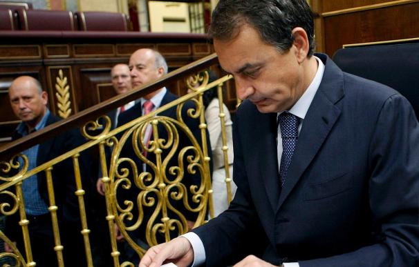 Zapatero asegura que los "nuevos esfuerzos" se pedirán a las rentas más altas