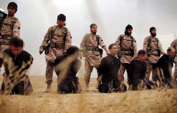 El Estado Islámico ejecuta a 12 familiares de sus miembros por contactos con Irak