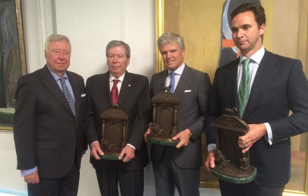 'Espartaco', Núñez del Cuvillo y José Luis Corcuera, premios taurinos 'Pepe Luis Vázquez' de Caja Rural del Sur