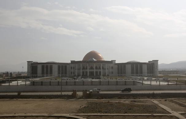 Concluye sin víctimas un ataque con proyectiles contra el Parlamento afgano