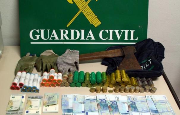 Recuperados los 3.000 euros sustraídos en el atraco a una entidad bancaria en Villaquejida (León)