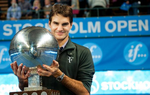 Federer suma su título número 64 en el torneo de Estocolmo y alcanza a Sampras