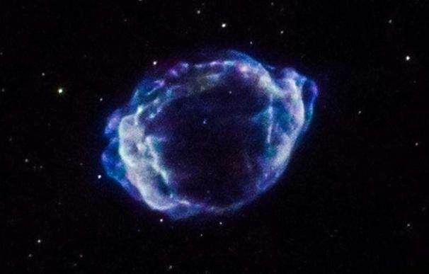 Un choque de enanas blancas creó la supernova más joven de la galaxia