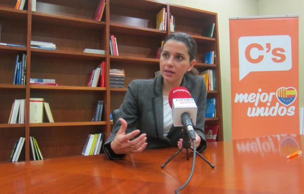 Arrimadas (C's) avisa de que las reformas pactadas con el PSOE necesitarán el apoyo del PP