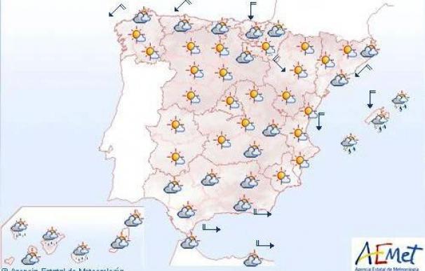 Mañana, chubascos fuertes en Baleares y viento en costa levantina y balear