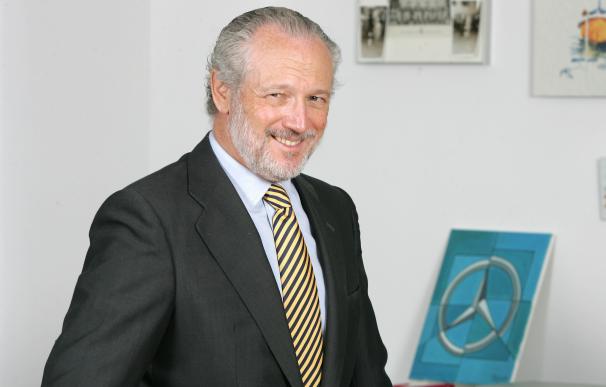 Faconauto premia a José Luis López-Schümmer (Mercedes-Benz) y la iniciativa 'Ponle Freno' de Atresmedia