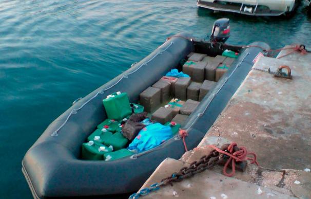 Seis detenidos con 3,5 toneladas de hachís que transportaban por mar