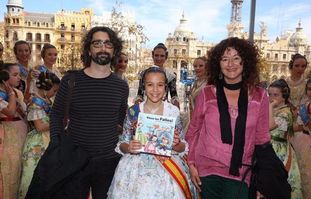 Tàndem cuenta la fiesta a los más pequeños con el libro 'Visca les Falles!'