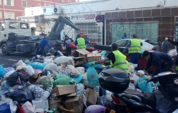 Málaga para la Gente tacha de "inmoral" e "ilegal" el uso de empresas privadas para recoger la basura