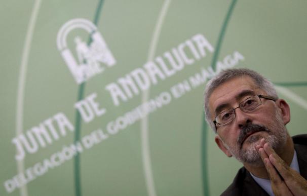 Standard and Poor's rebaja la nota de Andalucía por el rápido aumento de su deuda pública
