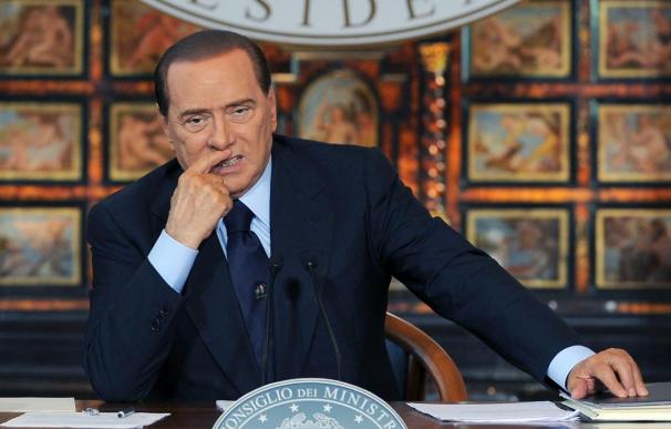 Berlusconi acusa a la magistratura de entrometerse en la vida privada
