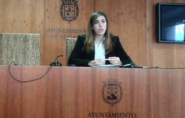Concejal de Alicante achaca adjudicar contratos menores a dos amigos a "un error de novata"