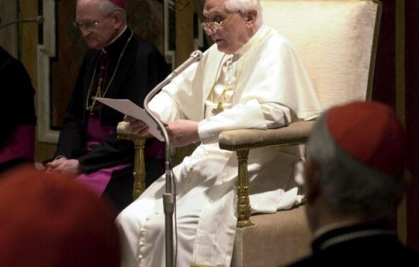 El papa Benedicto XVI afirma que toda persona tiene derecho a emigrar
