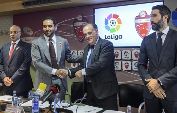 LaLiga firma un acuerdo con el Al-Ahli para la "difusión de conocimientos y experiencias" del fútbol español