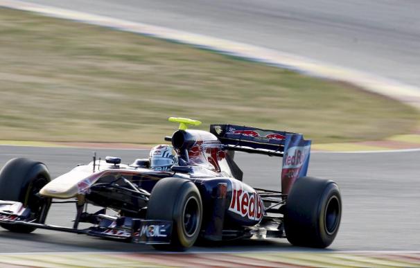 Alguersuari concluye su trabajo en Valencia con una completa sesión