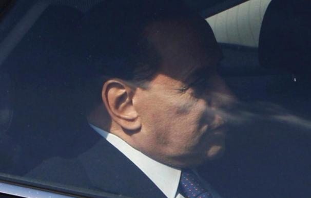 Berlusconi será juzgado por prostitución de menores y abuso de poder
