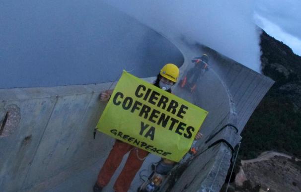 La central de Cofrentes declara alerta de emergencia por la acción de Greenpeace