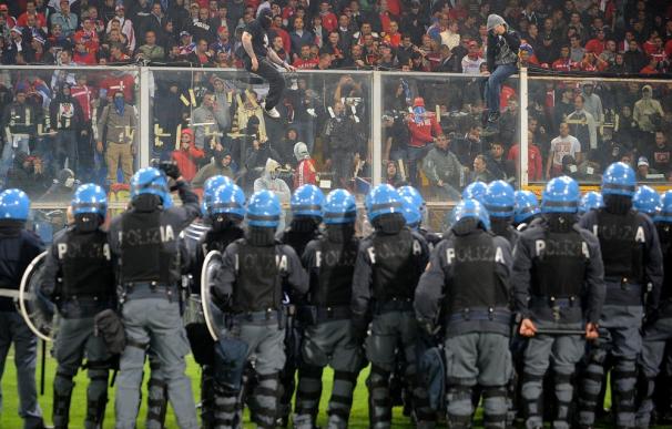 Italia - Serbia: suspendido por altercados en las gradas.