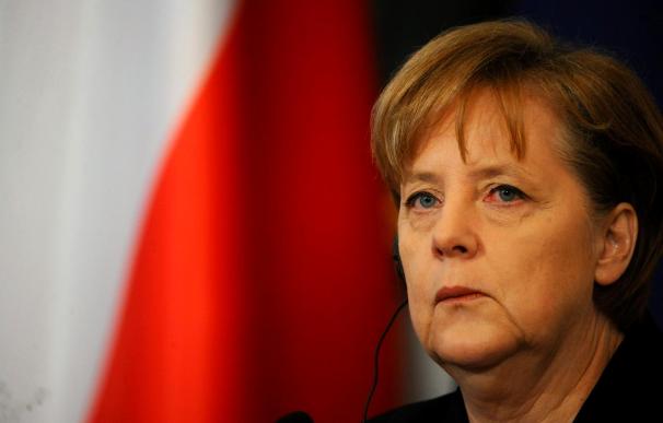 Merkel defiende el plan franco-alemán para el gobierno económico de la UE