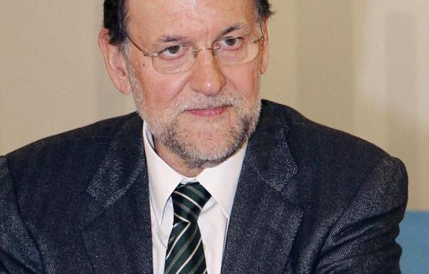 Rajoy promete buscar acuerdos, pero critica que festejen endurecer las pensiones