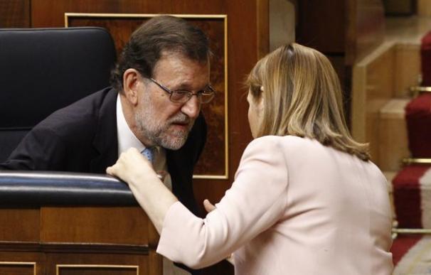 Mariano Rajoy junto a la presidenta del Congreso, Ana Pastor