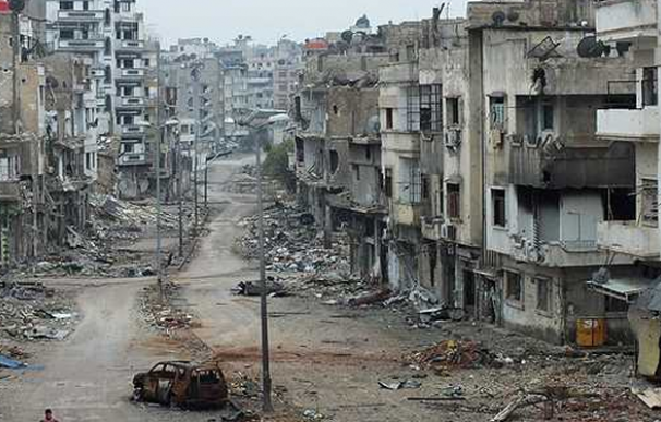 Imagen de una calle de Homs (Siria) destruída durante la guerra civil.