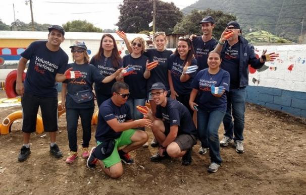 Empleados de Telefónica colaborarán en la reconstrucción de Ecuador en el marco del programa de voluntariado corporativo