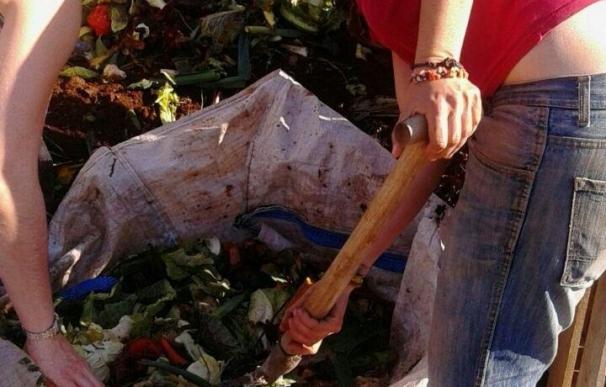 Los madrileños recuperan más de 5.800 kilos de materia orgánica en junio