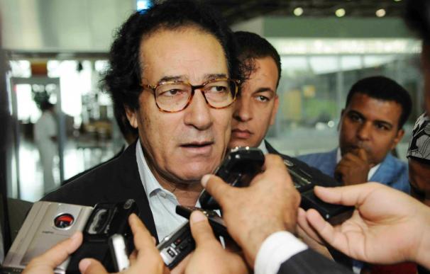 La Fiscalía egipcia prohíbe salir del país al ex ministro de Cultura Faruk Hosni