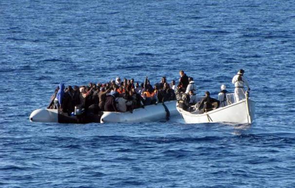 Rescatados 674 inmigrantes y localizados 400 en aguas del Canal de Sicilia
