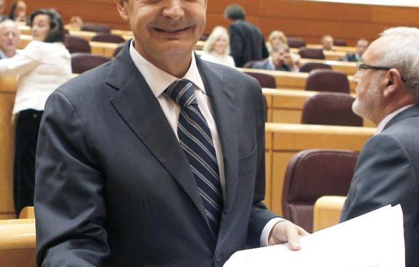 Zapatero afirma que el nuevo titular de Trabajo cambiará "en profundidad" el Ministerio