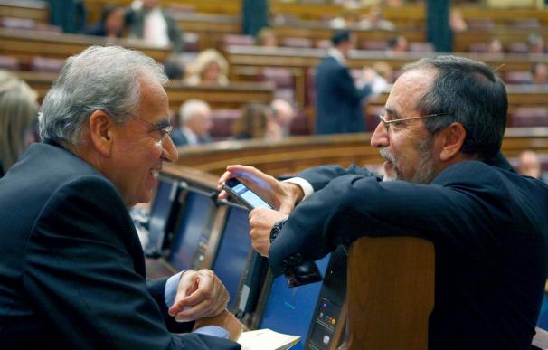 Alfonso Guerra incluye a Zapatero y Rubalcaba entre los perdedores de las primarias de Madrid