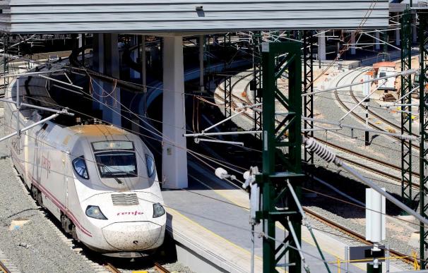 La estación provisional de Valencia recibe ya a los primeros AVE en pruebas