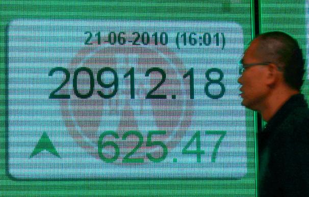 El Hang Seng baja un 0,43 a media sesión, hasta los 22.891,28 puntos