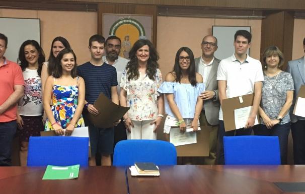 Seis alumnos jiennenses obtienen el Premio Extraordinario de Bachillerato en el curso 2015/16
