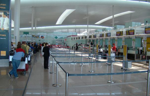 El Aeropuerto de Barcelona crece un 10% en junio y transporta a 4,1 millones de viajeros