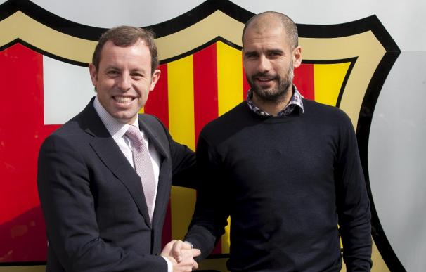 Guardiola firma el contrato de renovación con el Barcelona hasta 2012