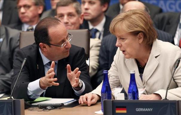 Hollande y Merkel hablaron por teléfono de Grecia, G20 y el Consejo Europeo