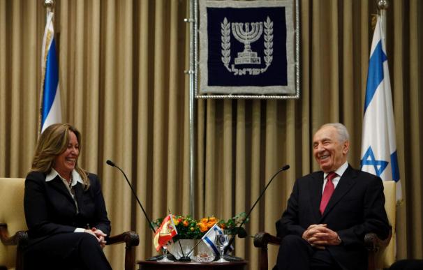 Jiménez pide ante Peres la reanudación del diálogo directo palestino-israelí
