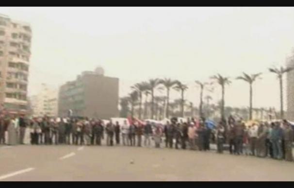 Los manifestantes dicen que no se moverán de Tahrir hasta que Mubarak se vaya