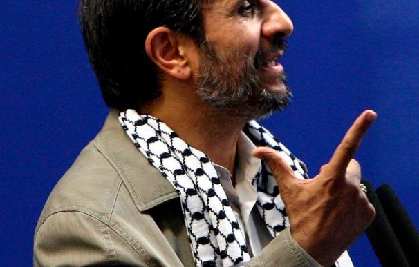 Ahmadineyad acusa a Occidente y dice que Irán cortará la mano a sus enemigos