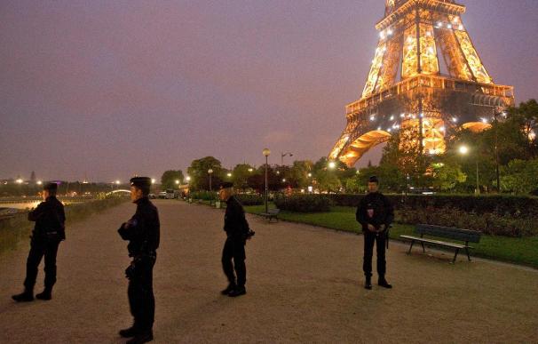 Doce presuntos terroristas islamistas detenidos en Francia