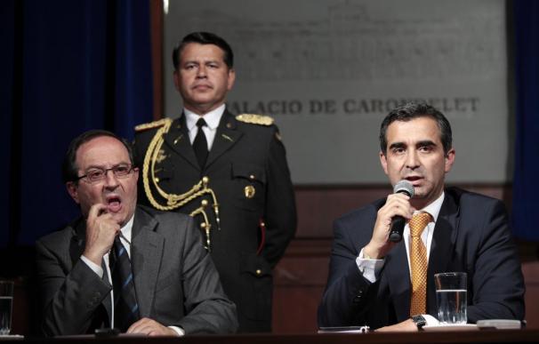 El Gobierno de Ecuador anuncia el decreto salarial para militares y policías