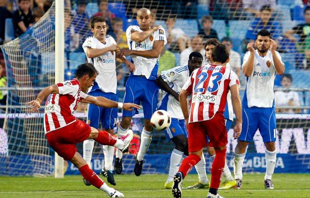 Sporting y Zaragoza se enfrentan con el objetivo de huir del descenso