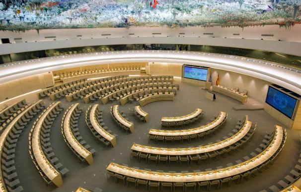 Diplomáticos libios ante la ONU renuncian a representar al régimen de Gadafi