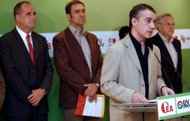 La AVT exige a Zapatero que aclare si ha hablado con el PNV del fin de ETA