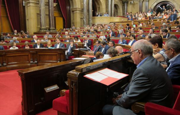 El Parlament reclama al Govern presentar los Presupuestos de 2017 antes del 10 de octubre